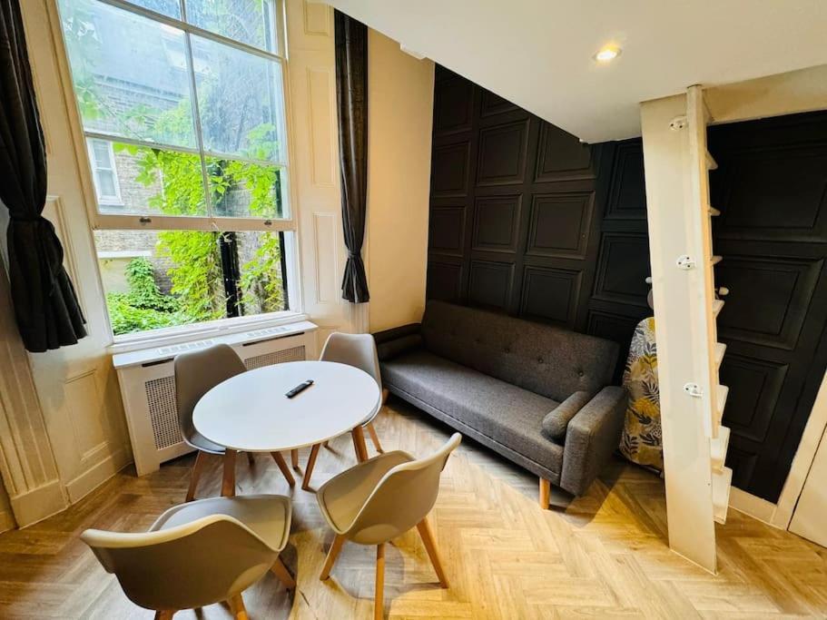 Trio'S Haven In Portebello Road Londen Buitenkant foto