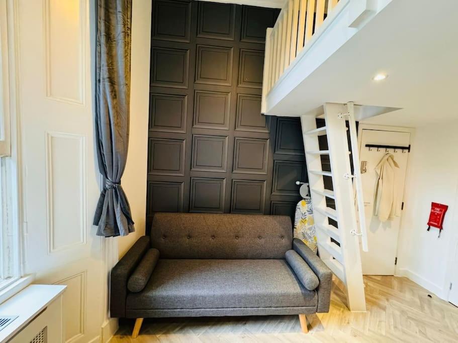 Trio'S Haven In Portebello Road Londen Buitenkant foto